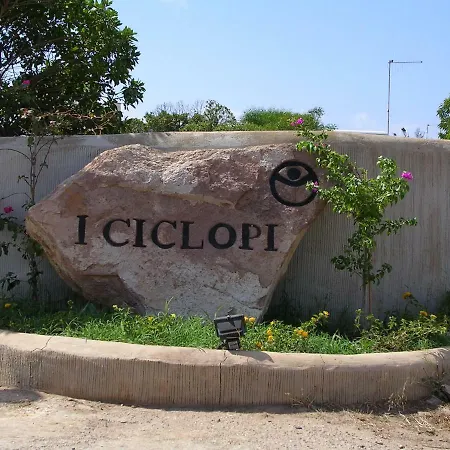 Feriepark Ciclopi : La Sardegna Dei Vostri Sogni Cala Sapone